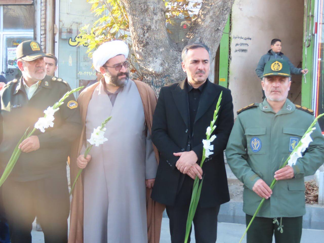 مراسم استقبال و تشییع شهید گمنام همزمان با سراسر کشور در شهرستان چایپاره