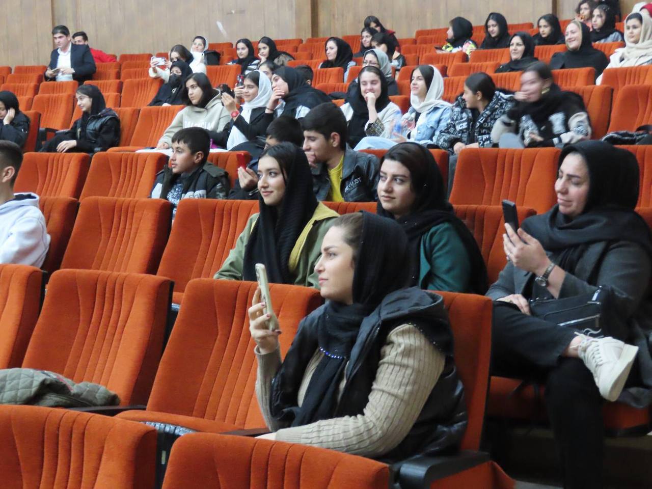 افتتاح جشنواره لباس سنتی اقوام