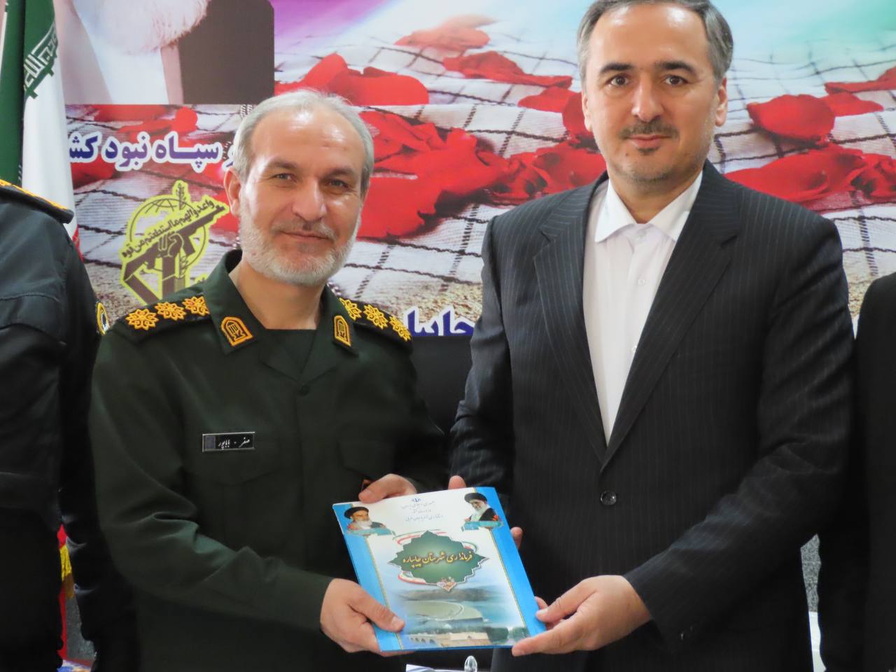 دیدار فرماندار و اعضای شورای تأمین با فرمانده مقاومت ناحیه بسیج شهرستان