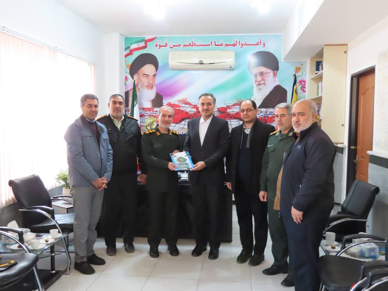 دیدار فرماندار و اعضای شورای تأمین با فرمانده مقاومت ناحیه بسیج شهرستان