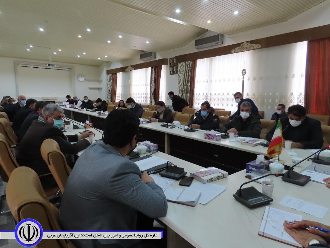 برگزاری جلسه پیگیری طرح های عمرانی و مشکلات حوزه راهداری شهرستان چایپاره با حضور مهندس ارسلان شکری مدیرکل راهداری و حمل و نقل جادهای استان آذربایجانغربی