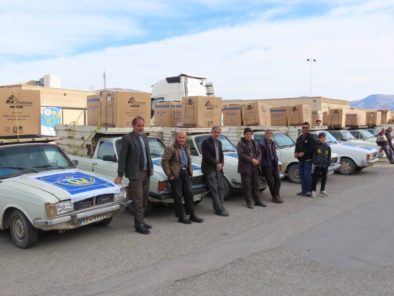 اهداء 30 سری جهیزیه نوعروسان تحت پوشش کمیته امداد