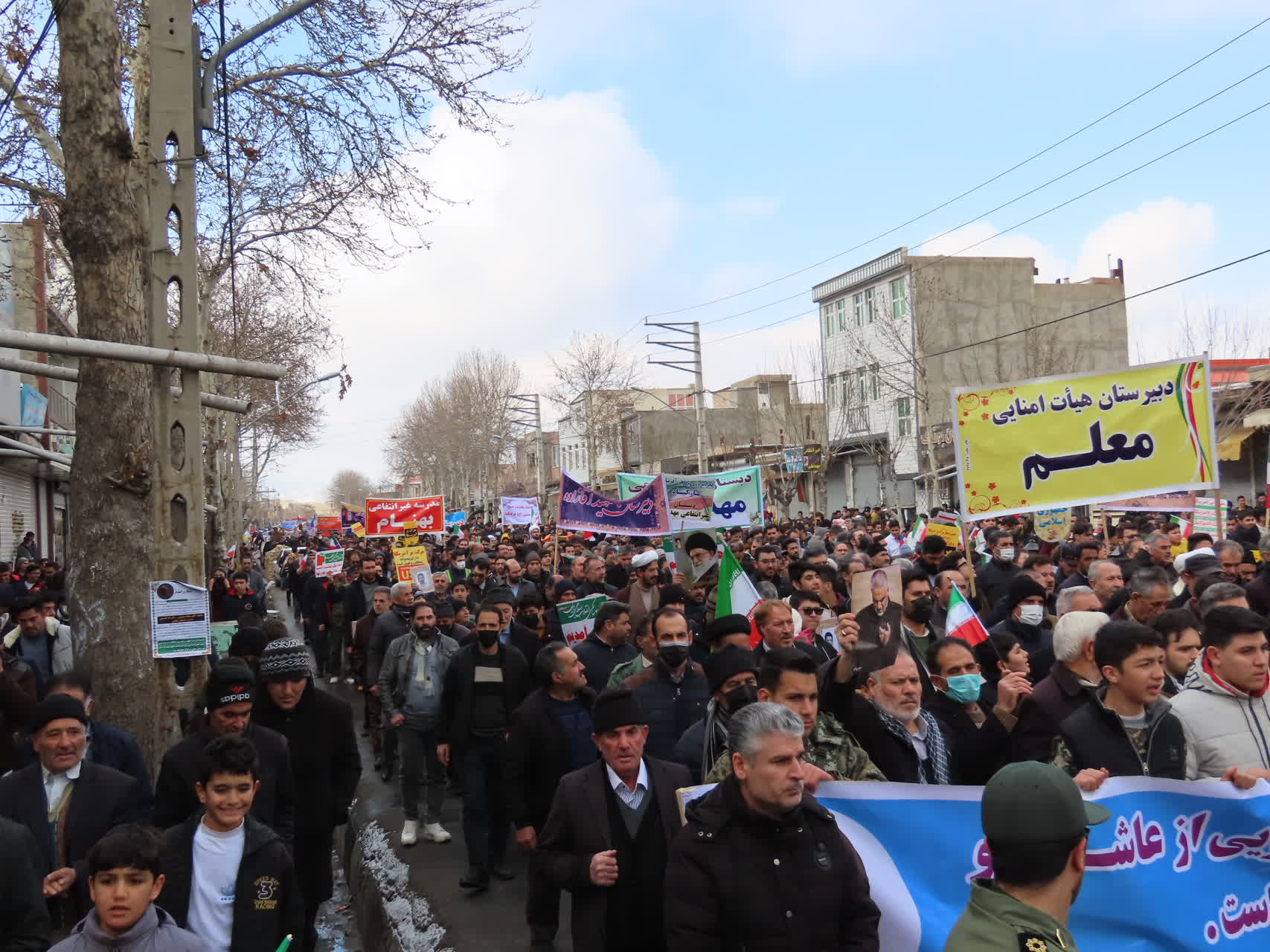 همزمان با سراسر کشور ، راهپیمایی یوم الله 22 بهمن مردم شهرستان چایپاره