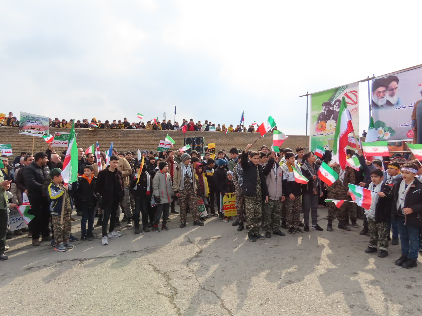 همزمان با سراسر کشور ، راهپیمایی یوم الله 22 بهمن مردم شهرستان چایپاره