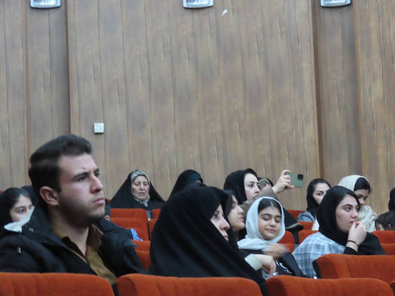 افتتاح جشنواره لباس سنتی اقوام