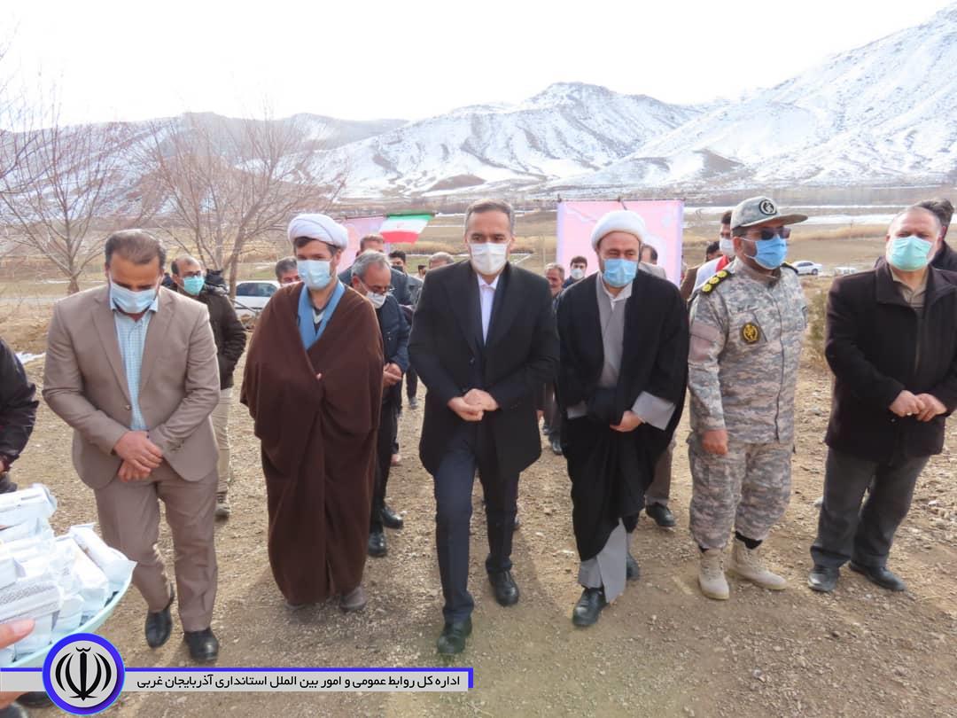 آئین بهره برداری از طرح عظیم جنگلکاری در روستای بسطام برگزار شد