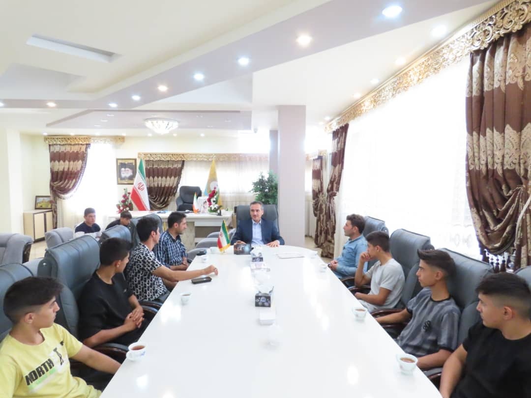 تجلیل از قهرمانان و مدال آوران شهرستان چایپاره