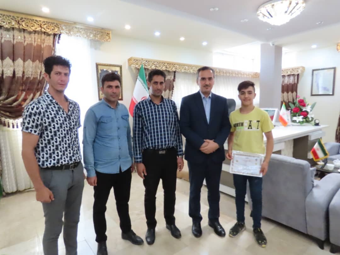 تجلیل از قهرمانان و مدال آوران شهرستان چایپاره