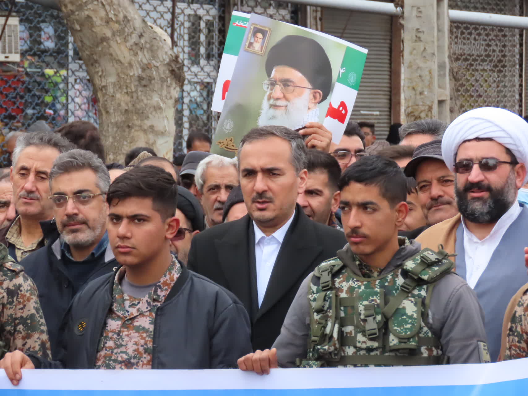 همزمان با سراسر کشور ، راهپیمایی یوم الله 22 بهمن مردم شهرستان چایپاره