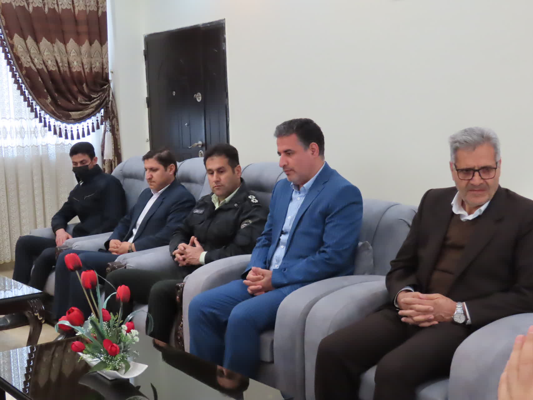 دیدار نوروزی کارکنان فرمانداری چایپاره با مقام عالی دولت