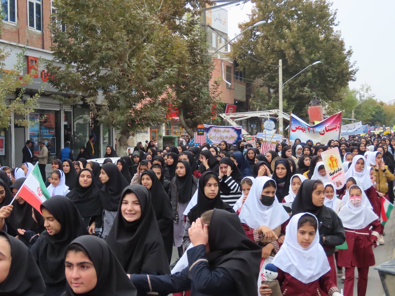 برگزاری مراسم 13 آبان در چایپاره همزمان با سراسر کشور