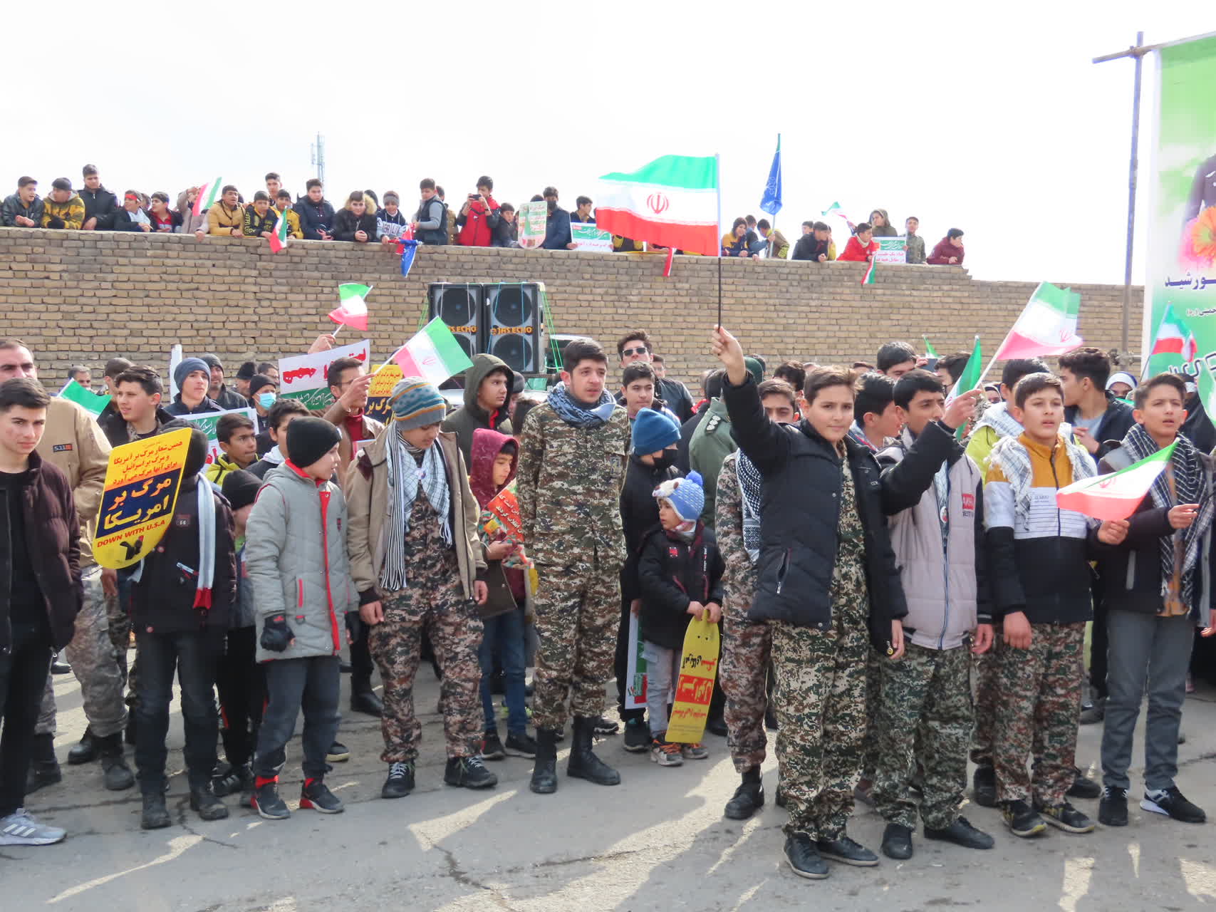 همزمان با سراسر کشور ، راهپیمایی یوم الله 22 بهمن مردم شهرستان چایپاره