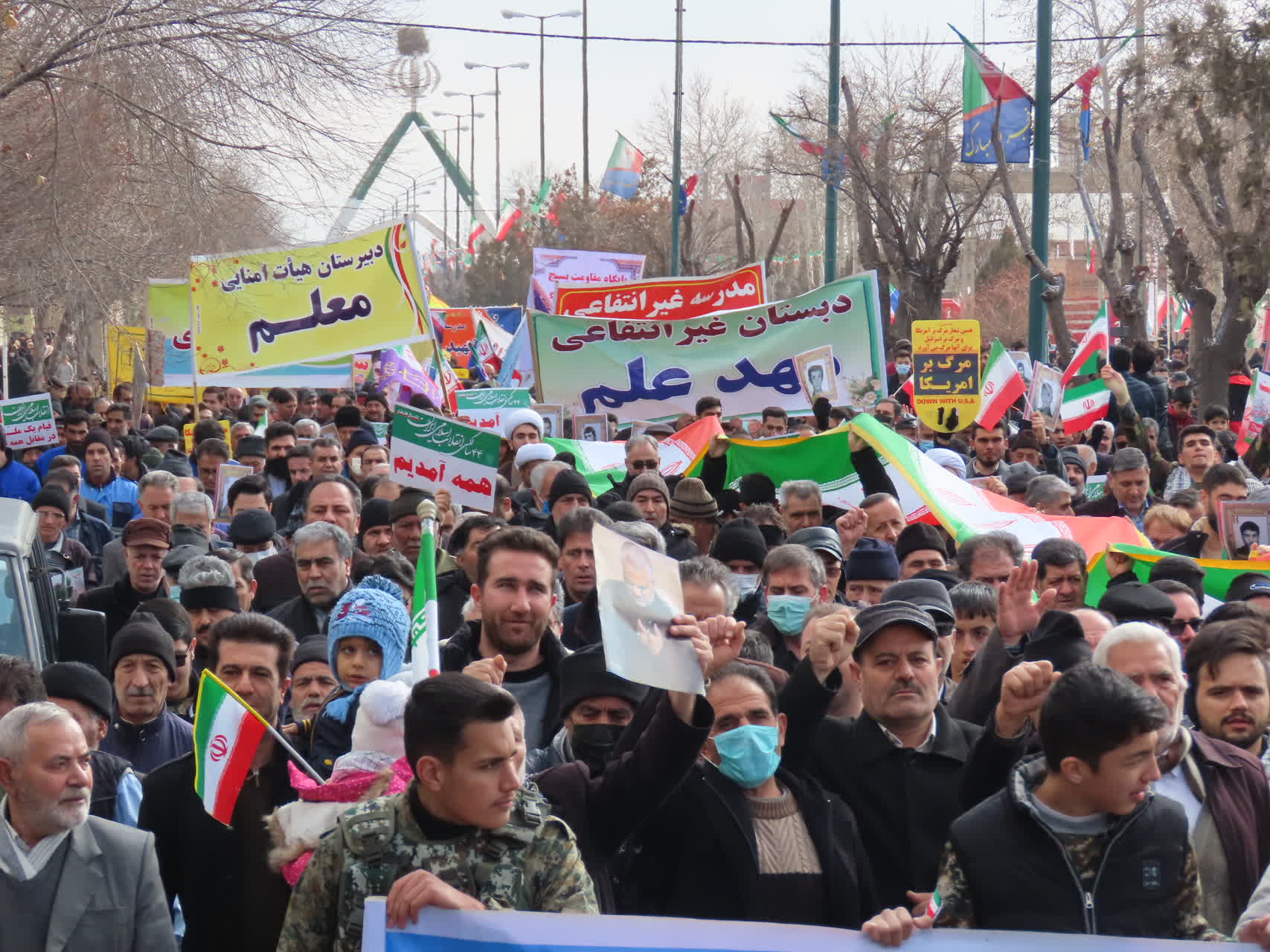 همزمان با سراسر کشور ، راهپیمایی یوم الله 22 بهمن مردم شهرستان چایپاره