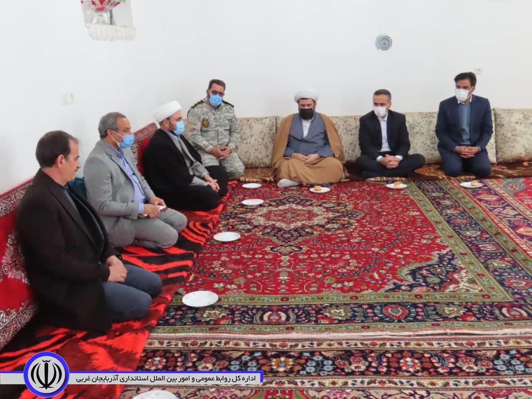 دیدار و تجلیل از خانواده های معظم شهداء به مناسبت دهه فجر و چهل و سومین سالگرد پیروزی انقلاب اسلامی