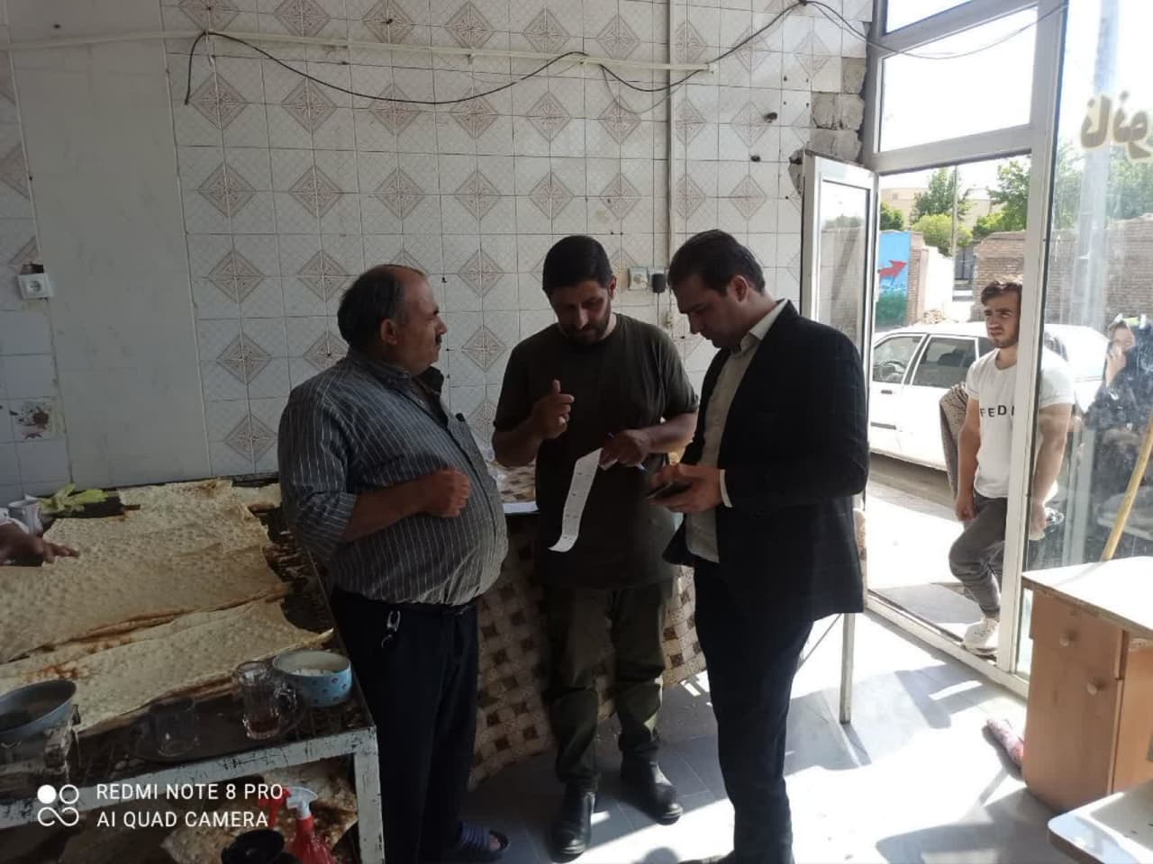 بازدید سرزده فرماندار از نانوایی های سطح شهرستان