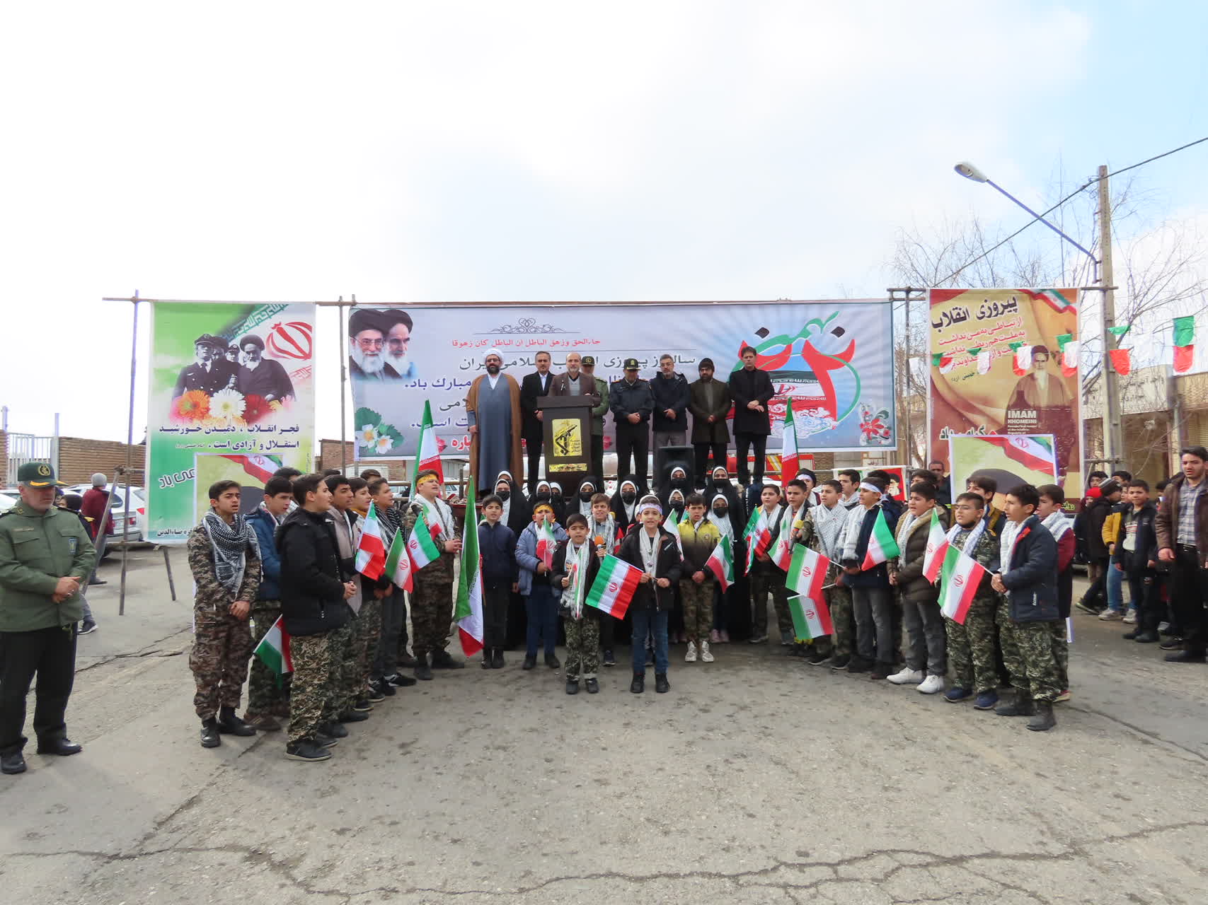 همزمان با سراسر کشور ، راهپیمایی یوم الله 22 بهمن مردم شهرستان چایپاره