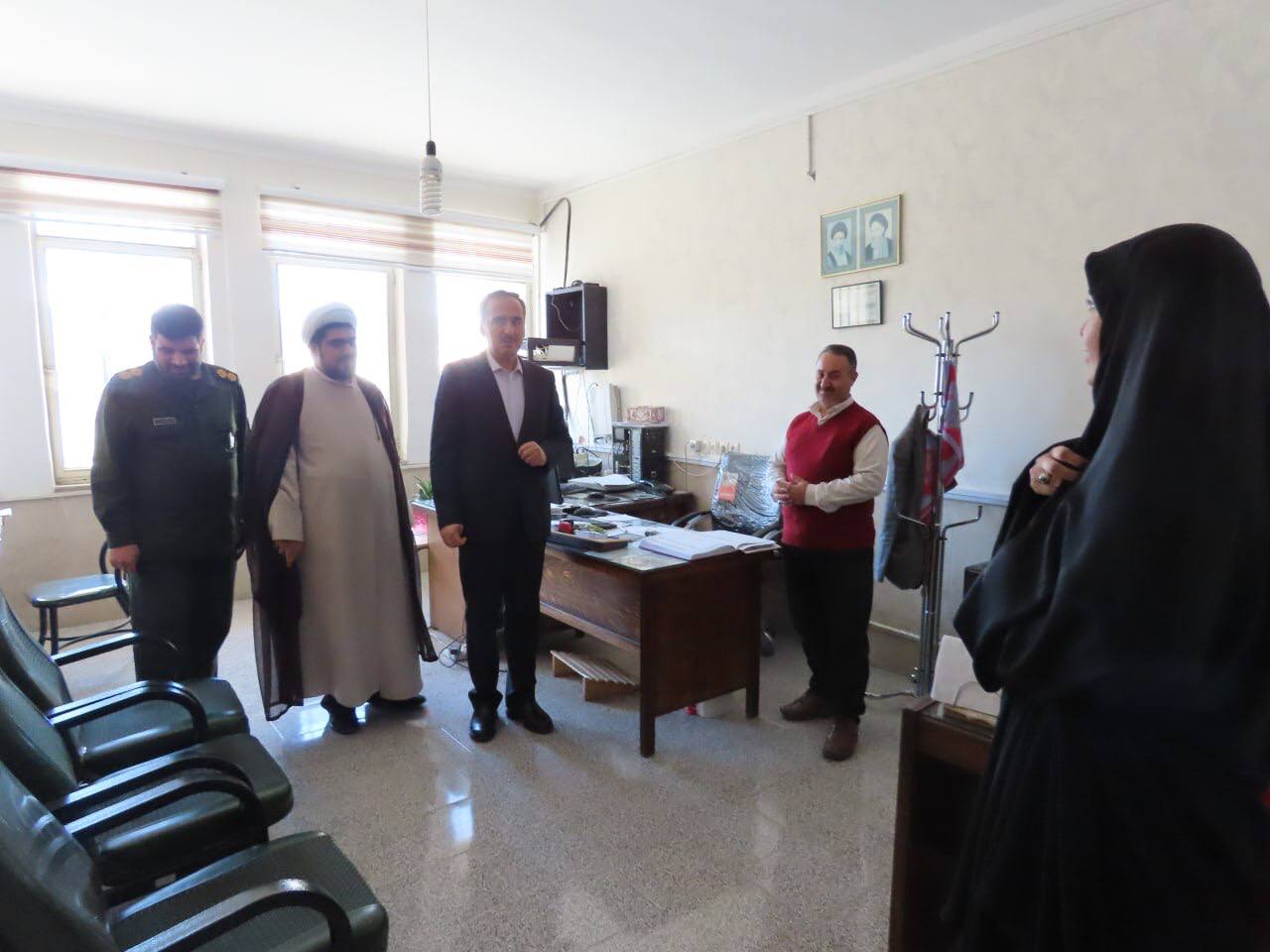 بازدید سرزده سعید شکورزاده فرماندار شهرستان چایپاره از بهزیستی شهرستان چایپاره