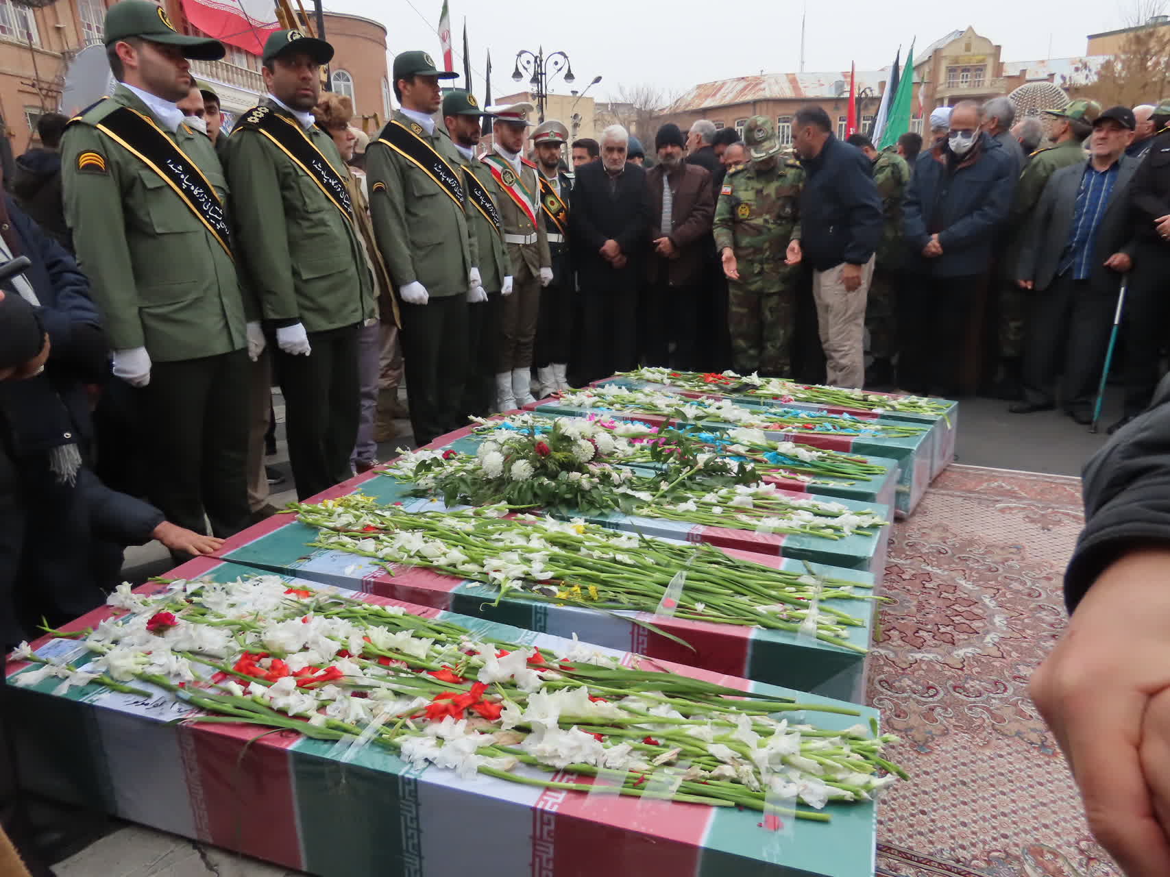 تحویل پیکر مطهر شهید گمنام روستای هدف گردشگری چورس به نمایندگان شهرستان چایپاره