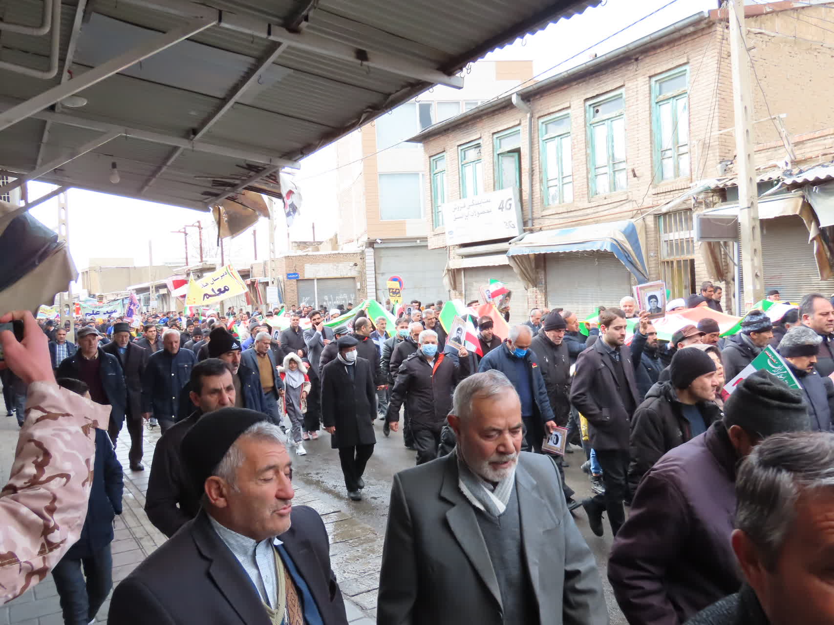 همزمان با سراسر کشور ، راهپیمایی یوم الله 22 بهمن مردم شهرستان چایپاره