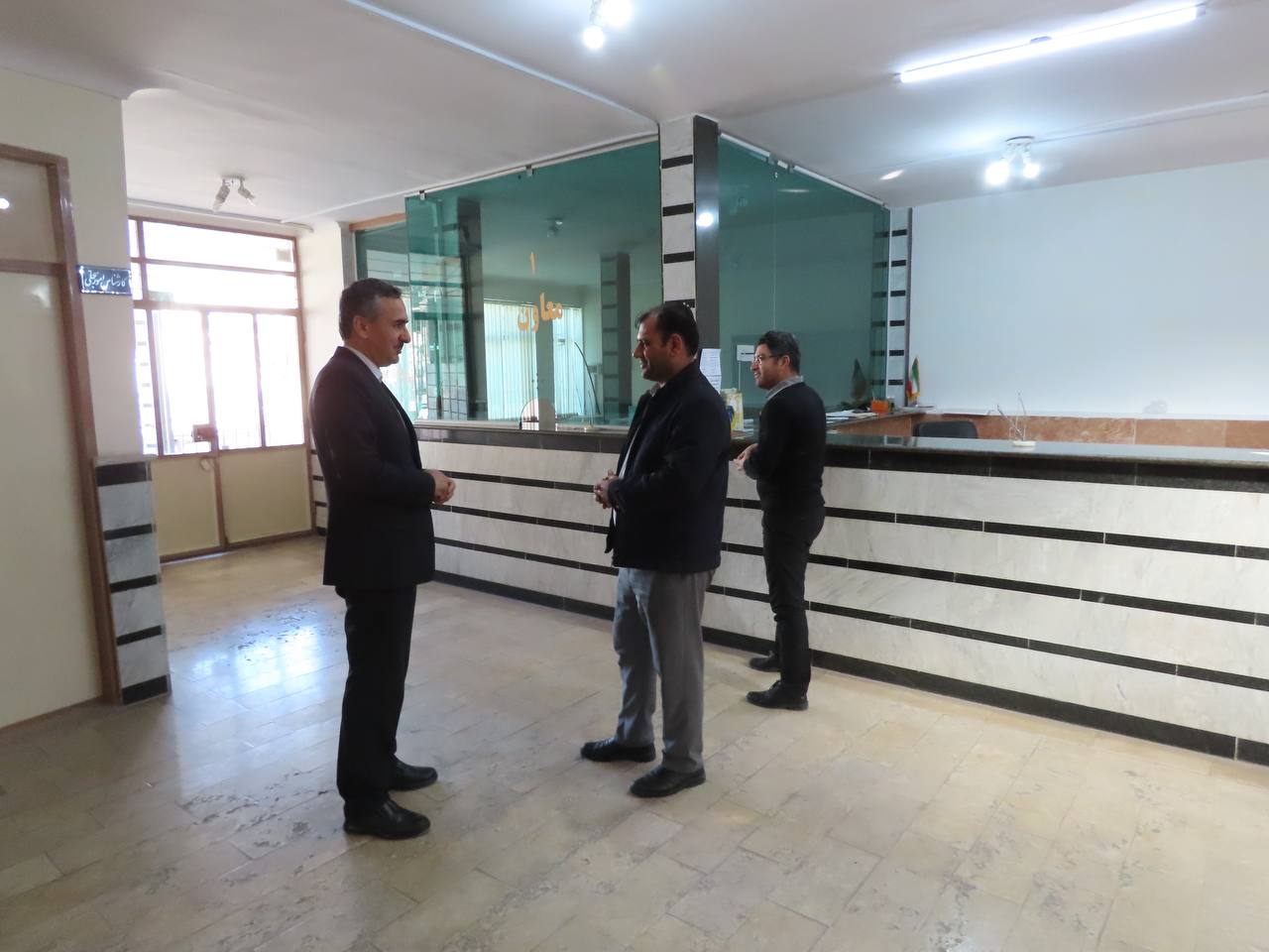 بازدید سرزده سعید شکورزاده فرماندار چایپاره از اداره ثبت احوال شهرستان