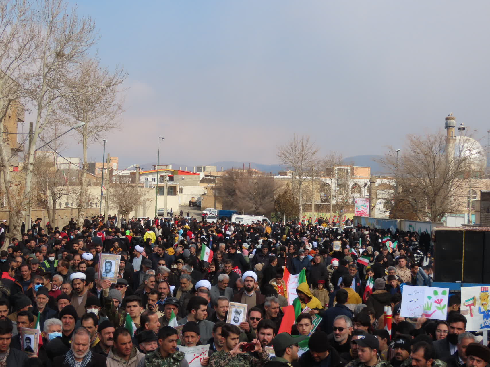 همزمان با سراسر کشور ، راهپیمایی یوم الله 22 بهمن مردم شهرستان چایپاره