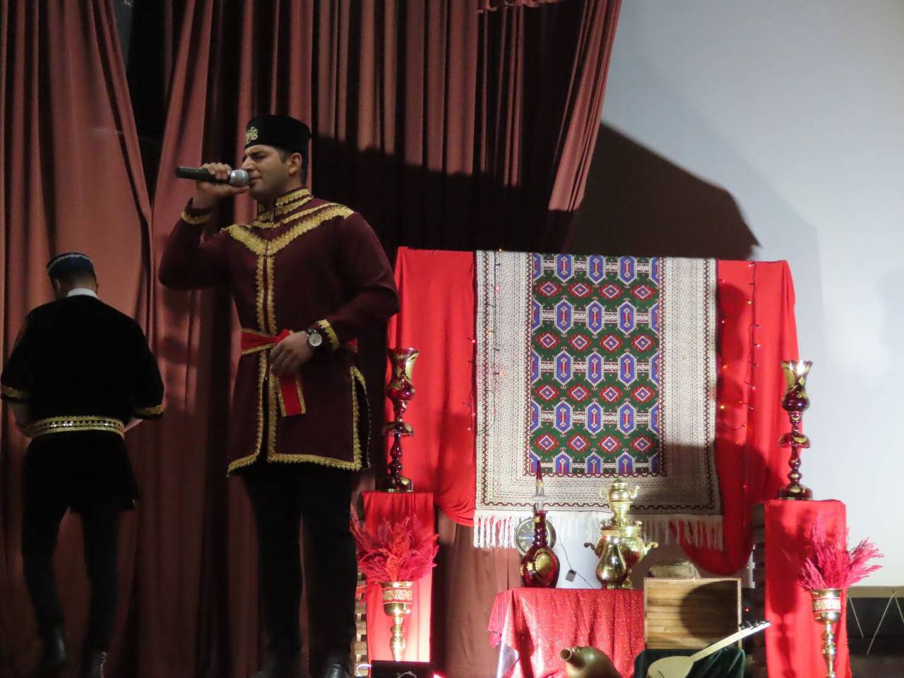 افتتاح جشنواره لباس سنتی اقوام